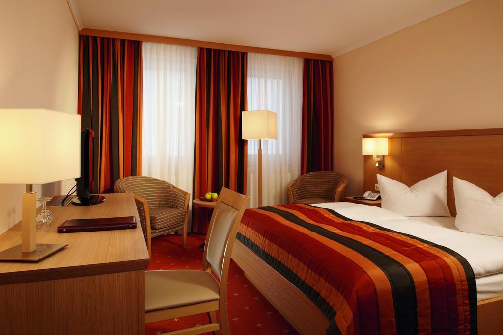 Parkhotel Neustadt Нойштадт Номер фото