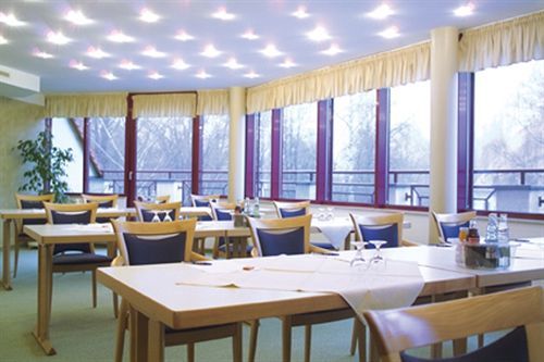 Parkhotel Neustadt Нойштадт Екстер'єр фото